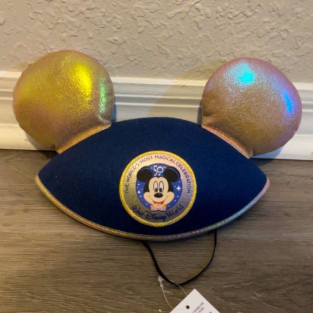 Limited Edition 50th Anniversary Disney Mickey Earhat